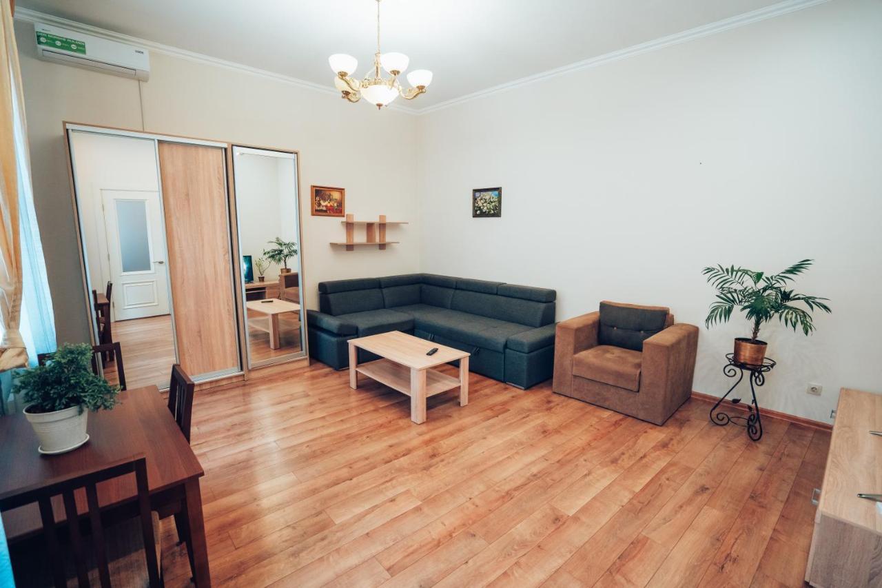 Wonderful Flat On City Center Úzhgorod Exterior foto